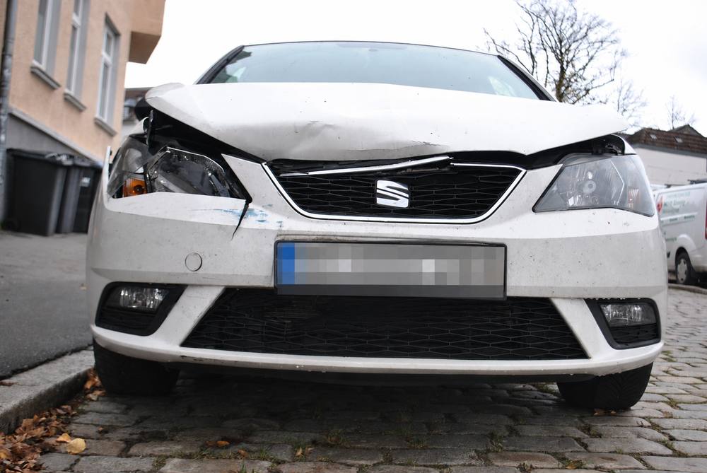 Frontschaden an einem Seat nach Unfall